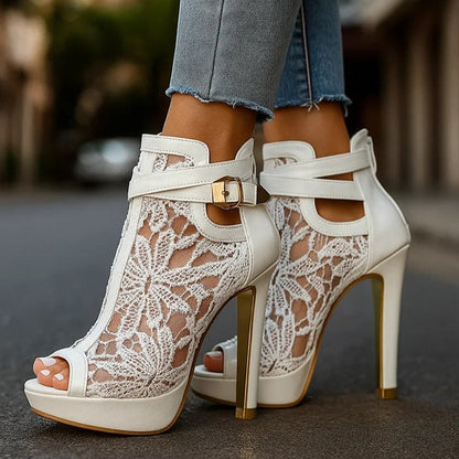 NOIR LACE HEELS