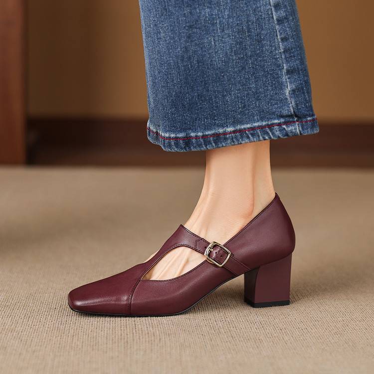Vienne Square-Toe Heels