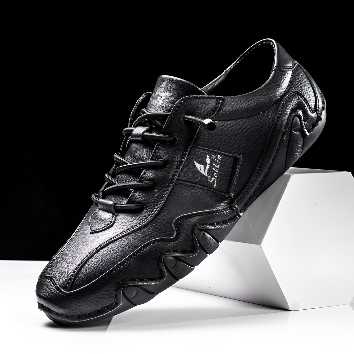 Beckett Everyday Leather Trainer