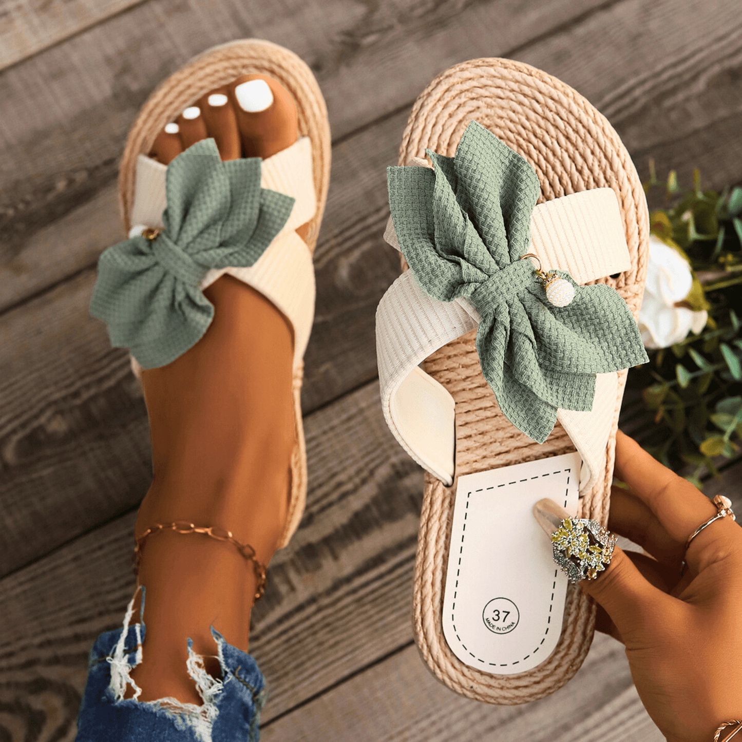 Blossom Bow Sandals